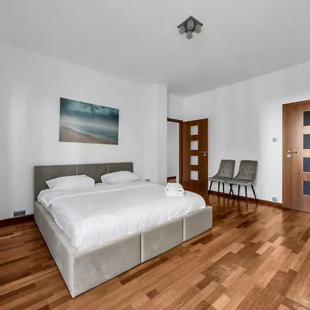 Bukowinska 22a With Terrace By Bookinghost 公寓