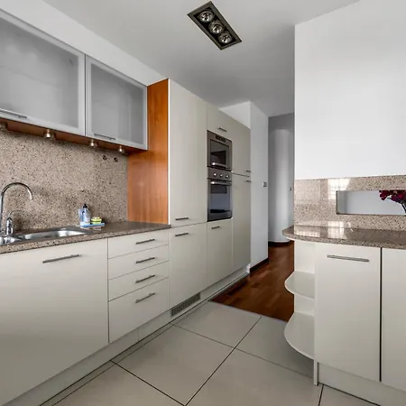 Bukowinska 22a With Terrace By Bookinghost 公寓 华沙