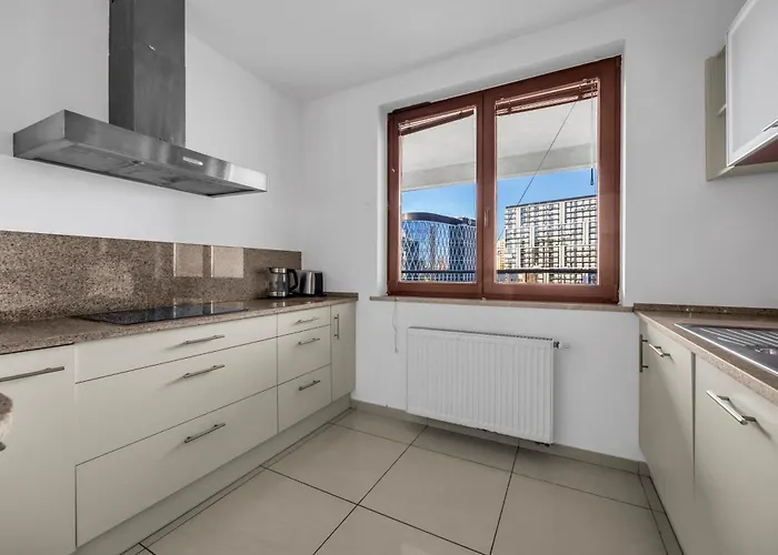 Lejlighed Bukowinska 22a With Terrace By Bookinghost